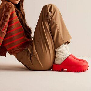 Jeffrey Campbell Bae  Platform Mules, Red, Size 7